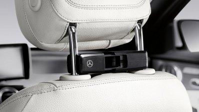 Genuine Accessories for Mercedes GLC at 2015 IAA-travel equipment base support