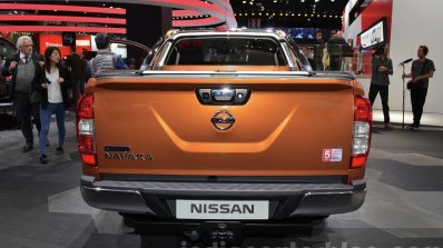Nissan Navara NP300 rear at IAA 2015