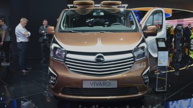 Opel Vivaro Surf Concept front at IAA 2015