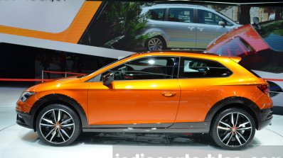 Seat Leon Cross Sport side at IAA 2015