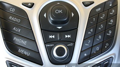 2015 Ford Figo first drive navigation dial review