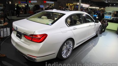 2016 BMW 7 Series rear three quarter at the 2015 Tokyo Motor Show