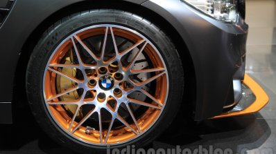 2016 BMW M4 GTS wheel at the 2015 Tokyo Motor Show