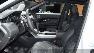 2016 Range Rover Evoque front seats at the 2015 IAA