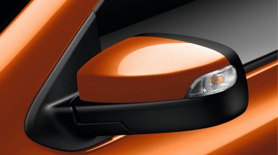 2016 Renault Sandero Stepway facelift ORVMs launched at MXN 196600