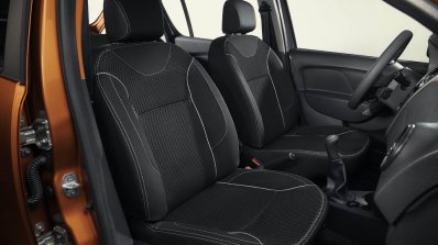 2016 Renault Sandero Stepway (facelift) front cabin launched at MXN 196,600