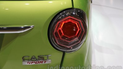 Daihatsu Cast Sport taillamp at the 2015 Tokyo Motor Show