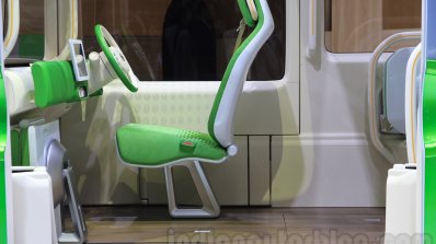 Daihatsu Noriori cabin at the 2015 Tokyo Motor Show