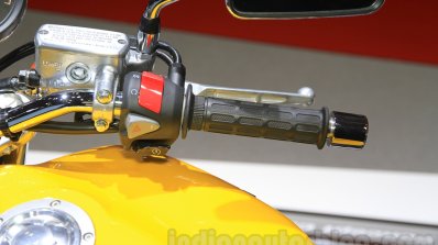 Honda Concept CB switches at the 2015 Tokyo Motor Show