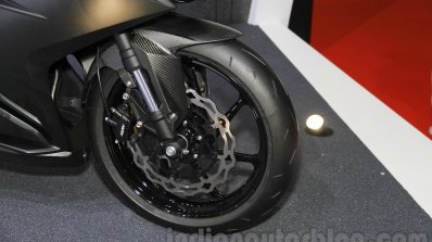 Honda Lightweight Supersports Concept wheel at the 2015 Tokyo Motor Show