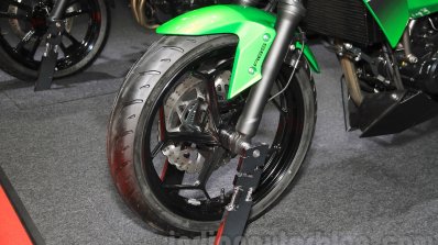 Kawasaki Z250 SL wheel at the 2015 Tokyo Motor Show
