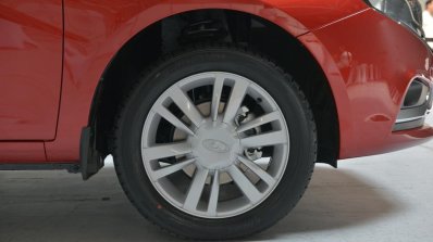 Lada Vesta rims undisguised