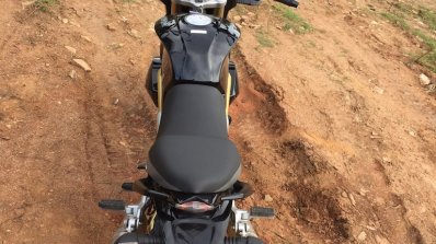 Mahindra Mojo seat in Images