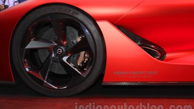 Nissan Concept 2020 Vision Gran Turismo wheel at the 2015 Tokyo Motor Show