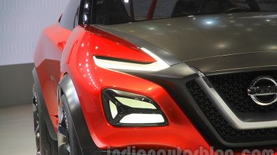 Nissan Gripz Concept headlight at the 2015 Tokyo Motor Show