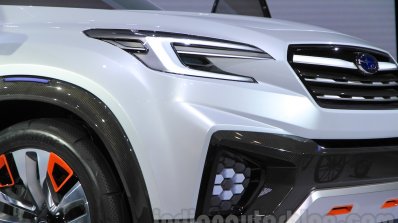 Subaru Viziv Future Concept headlamps at the 2015 Tokyo Motor Show