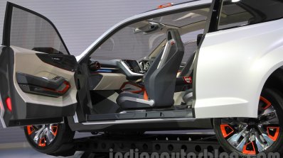 Subaru Viziv Future Concept passenger side at the 2015 Tokyo Motor Show