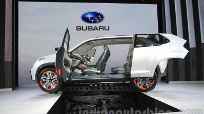 Subaru Viziv Future Concept side at the 2015 Tokyo Motor Show