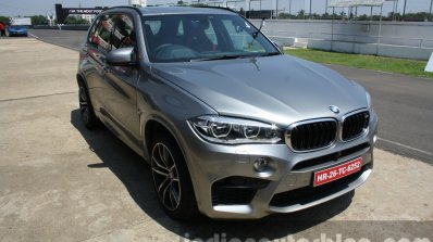 2015 BMW X5 M front quarter first drive review