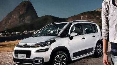 2016 Citroen Aircross (facelift) front three quarter unveiled in Brazil