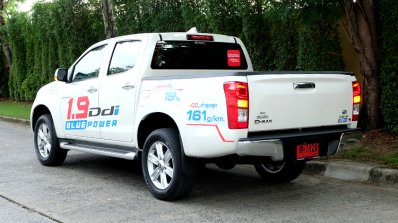 2016 Isuzu D-Max (facelift) rear quarter In Images