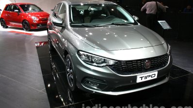 Fiat Tipo front quarters at the 2015 Dubai Motor Show