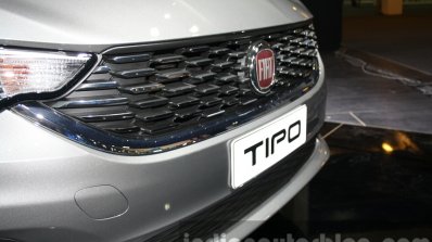 Fiat Tipo grille at the 2015 Dubai Motor Show