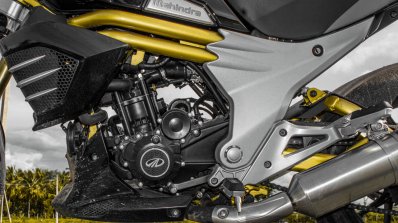 Mahindra Mojo black engine review