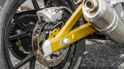 Mahindra Mojo black rear disc rotor review