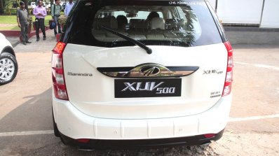 Mahindra XUV 500 Automatic rear with lights ON