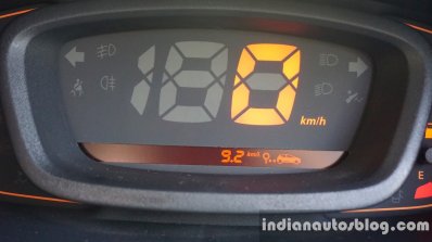Renault Kwid digital speedometer review