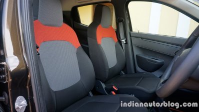Renault Kwid front seats review