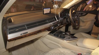 2016 Audi Q7 dashboard launched in India