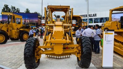 Caterpillar 120K2 front at EXCON 2015