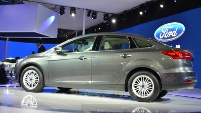 Ford Focus China-spec side at 2015 Shanghai Auto Show