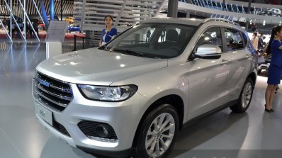 Haval H2 front three quarters at the 2015 Shanghai Auto Show