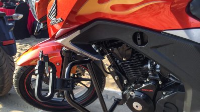 Honda CB Hornet 160R orange with stickering fuel tank decal launched