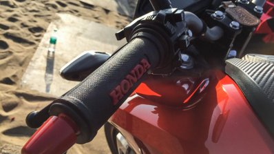Honda CB Hornet 160R orange with stickering handle bar grip launched