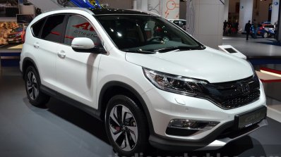Honda CR-V facelift front three quarters at 2015 Frankfurt Motor Show