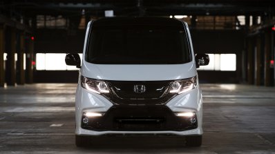 Honda Step WGN Modulo Concept front for 2016 TAS