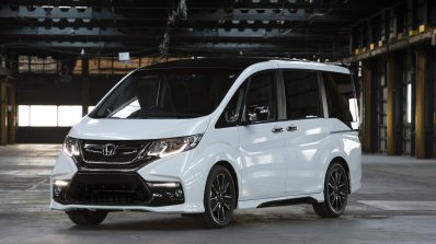 Honda Step WGN Modulo Concept front quarter  for 2016 TAS