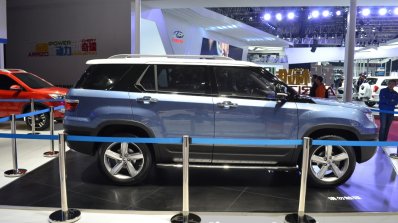 Lifan X70 side at 2015 Shanghai Auto Show