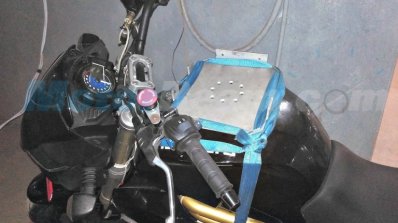 Mahindra Mojo ABS version testing equipment provision spied