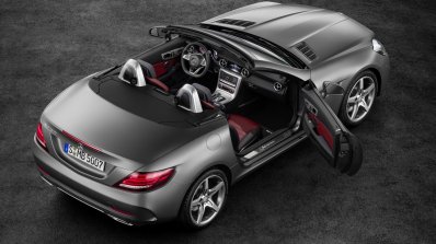 Mercedes-Benz-SLC-rear-three-quarters-open-studio
