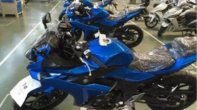 Suzuki Gixxer 250 side spied