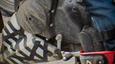 TVS Apache 200 rear-set foot peg spied up-close in Indonesia