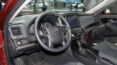 Toyota Highlander driver side at the 2015 Shanghai Auto Show