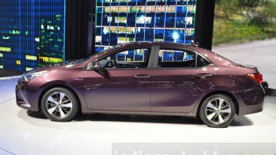 Toyota Levin HEV side at the 2015 Shanghai Auto Show