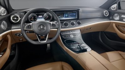 2016 Mercedes E Class cabin leaked