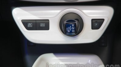 2016 Toyota Prius gearknob at Auto Expo 2016
